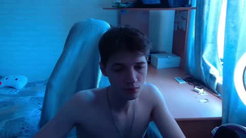 Snapshot of axel_0ne chatting on March 19, 6:28 am axel_0ne online show from March 19, 6:28 am