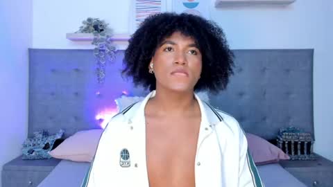 Snapshot of axel_colling1 chatting on June 13, 11:24 pm AXEL online show from June 13, 11:24 pm