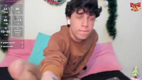 Axel Evanss online show from December 19, 3:52 pm