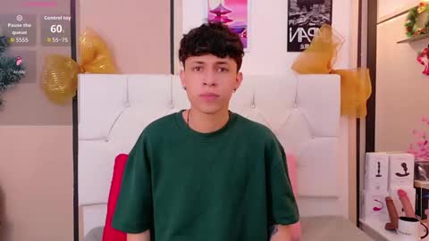 Axel Evanss online show from December 18, 1:28 pm