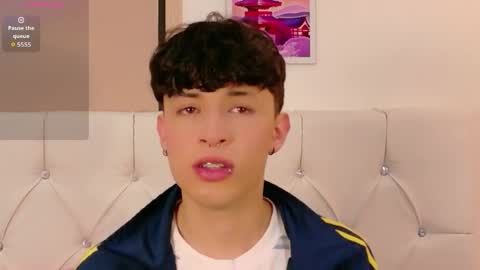 Axel Evanss online show from April 6, 11:55 am