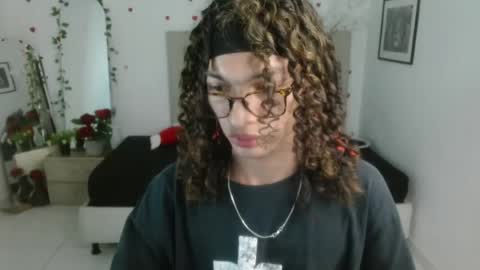 Snapshot of axel_fox7 chatting on June 8, 1:28 am Axel online show from June 8, 1:28 am