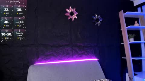 axel_grey_ online show from December 19, 12:23 pm