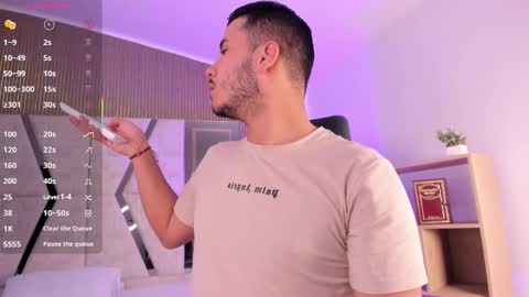 axel_grey_ online show from January 8, 12:29 pm