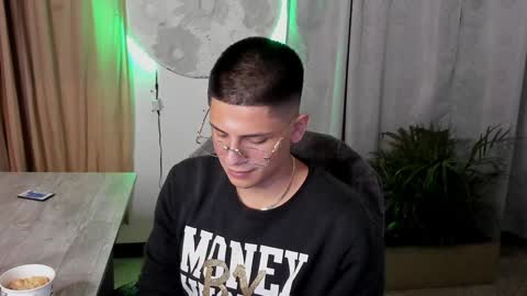 ALEX online show from February 8, 4:25 am