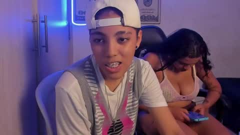Axel online show from May 13, 3:59 am