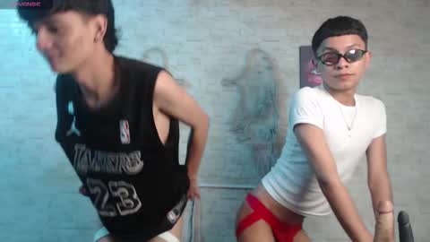 axel_milo_and_kairo online show from February 16, 4:03 pm