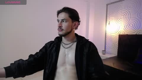 Snapshot of axel_porn_ chatting on June 7, 12:59 am Axel online show from June 7, 12:59 am