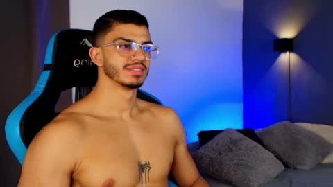 axel stein NEW ACCOUNT online show from February 1, 12:40 am