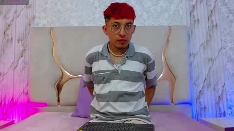 AXEL  online show from January 10, 12:07 pm