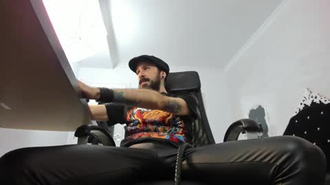 AxelColton online show from January 3, 6:44 am