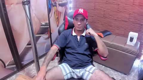 Axell Cross2 online show from January 27, 7:35 pm