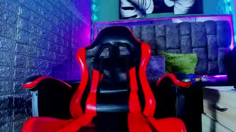 Snapshot of axell_cross2 chatting on July 2, 3:34 am Axell Cross2 online show from July 2, 3:34 am