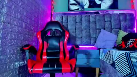Snapshot of axell_cross2 chatting on July 6, 1:13 am Axell Cross2 online show from July 6, 1:13 am