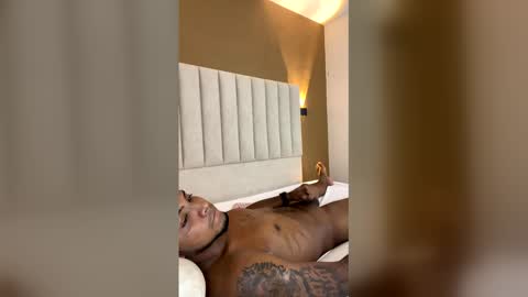 Axell online show from March 8, 2:21 pm