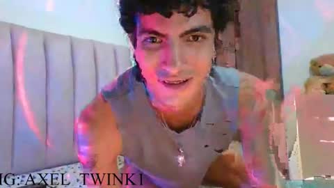 Axel  online show from November 14, 1:59 am