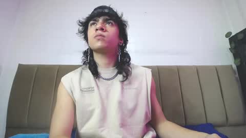 Snapshot of axellkush chatting on February 19, 3:06 am AxellKush online show from February 19, 3:06 am