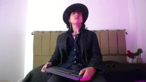 Snapshot of axellkush chatting on March 7, 7:19 am AxellKush online show from March 7, 7:19 am