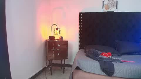 Snapshot of axellkush chatting on February 20, 12:05 pm AxellKush online show from February 20, 12:05 pm