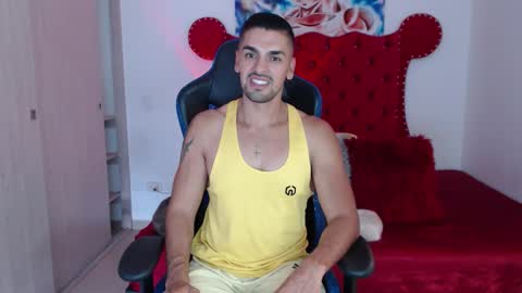 Axel online show from February 5, 4:00 pm