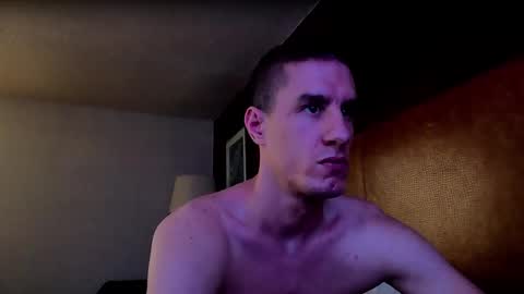 Axl online show from February 13, 5:11 pm