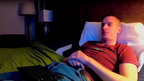 Axl online show from February 15, 12:26 am