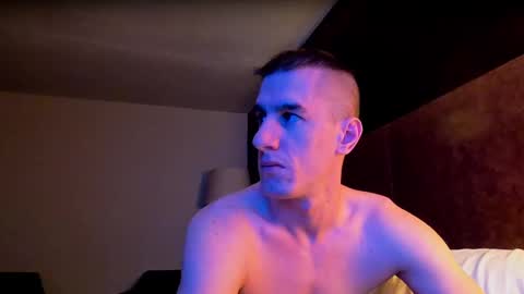 Axl online show from February 15, 11:14 pm