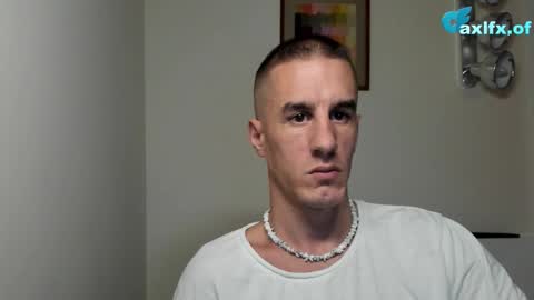 Axl online show from October 21, 9:59 pm