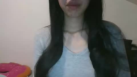 Snapshot of axuepetitt chatting on January 12, 4:10 am axue online show from January 12, 4:10 am