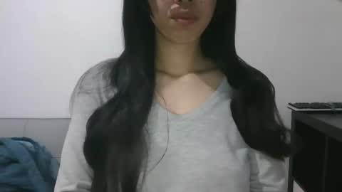 Snapshot of axuepetitt chatting on February 22, 10:31 pm axue online show from February 22, 10:31 pm