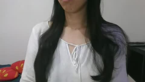 Snapshot of axuepetitt chatting on February 24, 8:17 am axue online show from February 24, 8:17 am