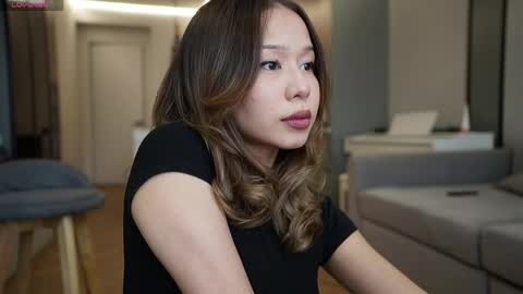 Snapshot of aya__hitakayama chatting on April 17, 2:58 am Aya online show from April 17, 2:58 am