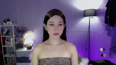 AYAHOSHILOVESYOU online show from April 4, 1:26 am