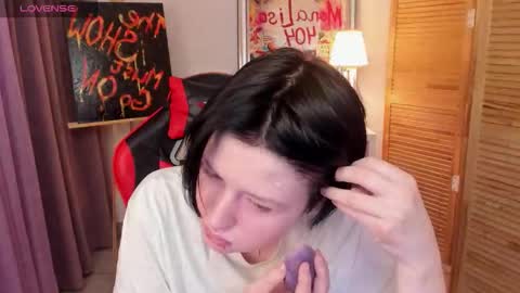 ayaks online show from November 5, 8:14 am