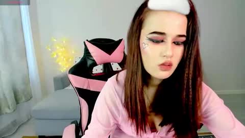 Snapshot of ayamasun chatting on February 22, 4:02 am Ayama online show from February 22, 4:02 am