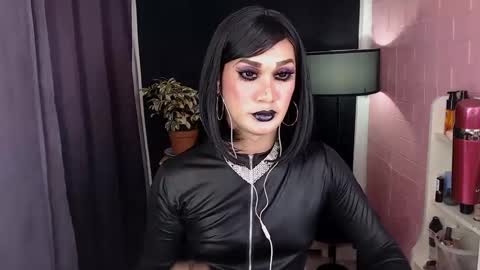 Snapshot of ayamiller chatting on February 14, 5:09 am aya online show from February 14, 5:09 am