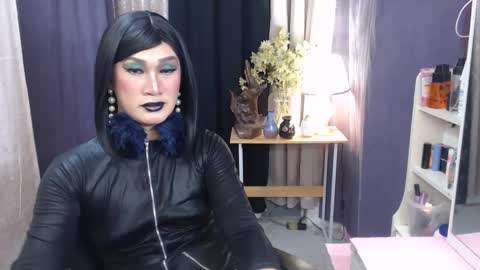 Snapshot of ayamiller chatting on March 4, 4:27 am aya online show from March 4, 4:27 am