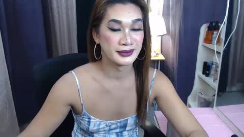 Snapshot of ayamiller chatting on March 8, 8:44 am aya online show from March 8, 8:44 am