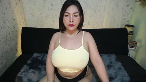 Snapshot of ayanalovets chatting on April 14, 1:00 am Ayana online show from April 14, 1:00 am