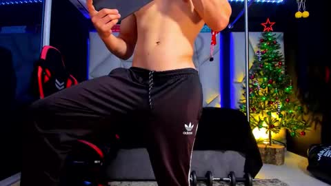 Ayden Miller online show from December 14, 1:22 am