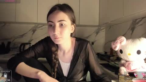 Ayesha online show from February 12, 4:24 pm