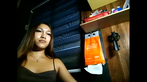Snapshot of ayeshahxxx chatting on May 10, 9:36 am ayeshahxxx online show from May 10, 9:36 am