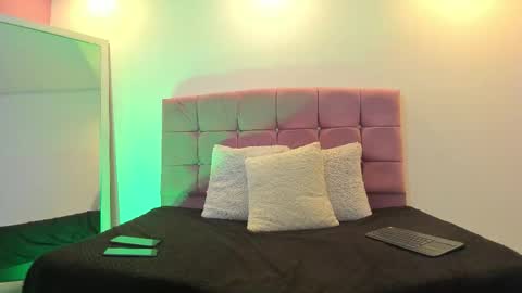 Snapshot of ayira_caramel chatting on February 27, 12:38 pm ayira_caramel online show from February 27, 12:38 pm