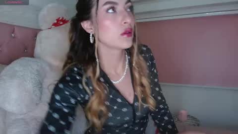 AYLEEN    online show from September 12, 6:13 am