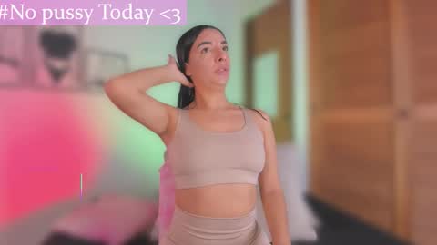 Aylin  online show from January 11, 10:37 pm