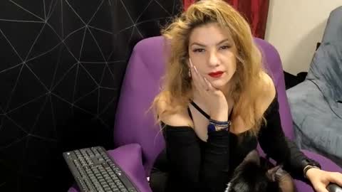 Dominatrix Queen online show from February 18, 8:58 pm