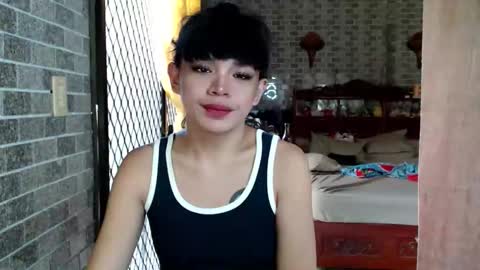 aymkyline online show from October 3, 2:41 am