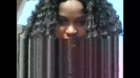 aynnah01 online show from May 3, 6:19 am
