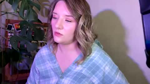 Snapshot of ayrix chatting on October 1, 6:14 pm ayrix online show from October 1, 6:14 pm