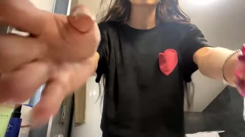 ViktoranMary online show from November 30, 11:47 am